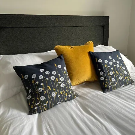 Market Street 1 King Bed Sleeps 2 公寓 *