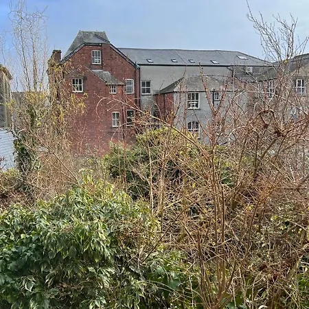 Apartment Market Street 1 King Bed Sleeps 2