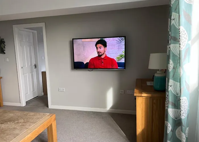 Market Street 1 King Bed Sleeps 2 Apartment Ulverston