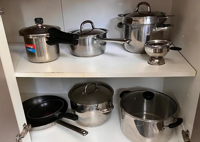 Apartment Market Street 1 King Bed Sleeps 2 *