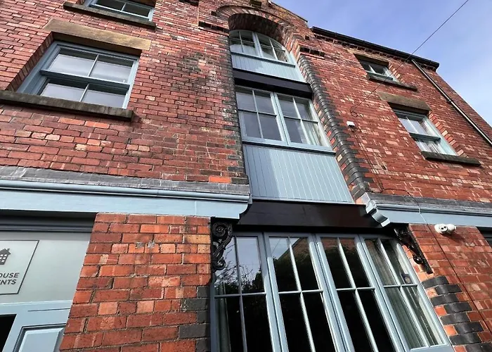 Market Street 1 King Bed Sleeps 2 * Ulverston