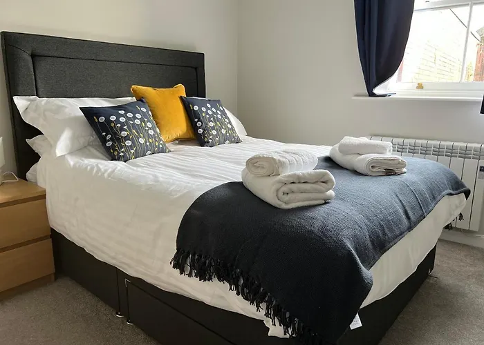 Apartment Market Street 1 King Bed Sleeps 2 *