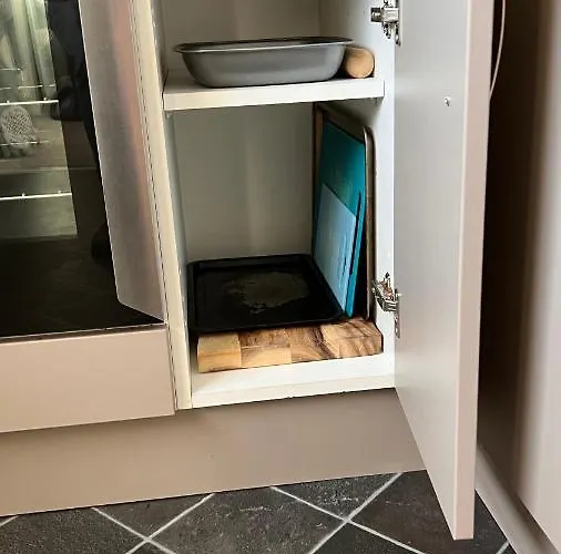 Market Street 1 King Bed Sleeps 2