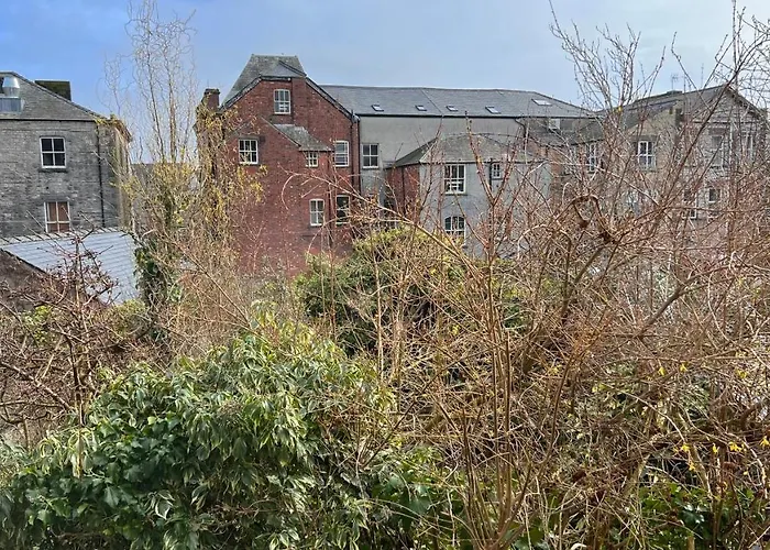 Apartment Market Street 1 King Bed Sleeps 2