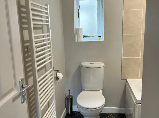 Apartment Market Street 1 King Bed Sleeps 2