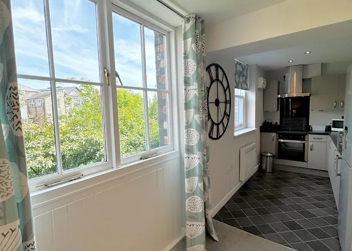 Apartment Market Street 1 King Bed Sleeps 2